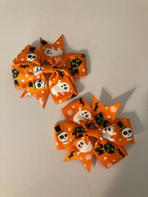 Load image into Gallery viewer, Halloween Pigtail Bows
