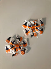 Load image into Gallery viewer, Halloween Pigtail Bows